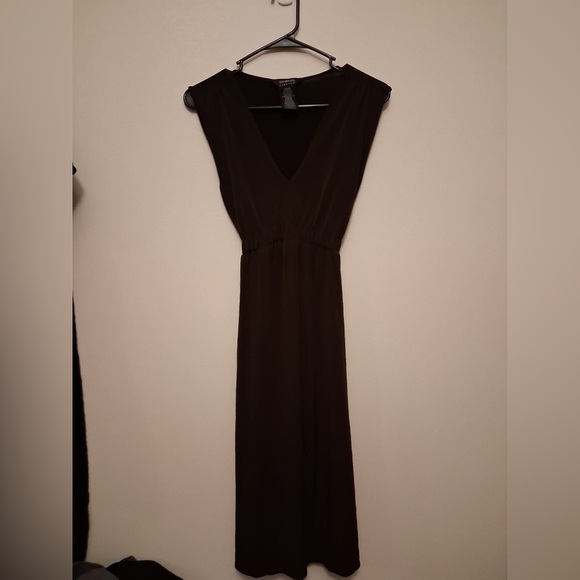 George Stretch Dresses & Skirts - George Stretch Elegant Black Midi Dress
